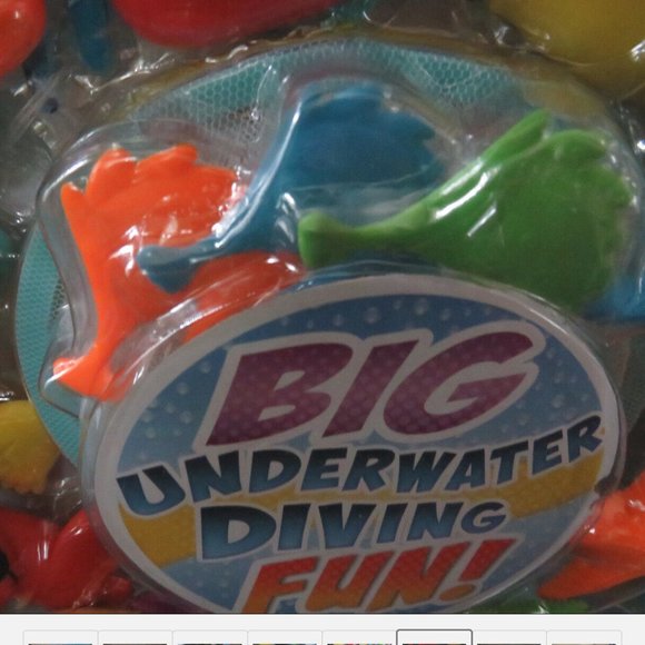 Play Day pool toy dive set, 28 pieces, New in box - Picture 5 of 7